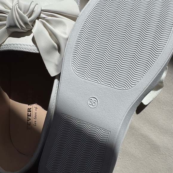 Women's White Bow Loafers - Picture 2 of 2